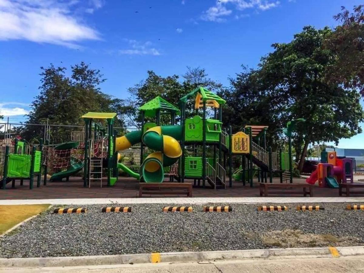 Dracarys Place 2 Condo With Balcony Unlimited Wifi Lapulapu City View Extérieur photo