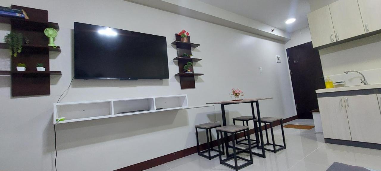 Dracarys Place 2 Condo With Balcony Unlimited Wifi Lapulapu City View Extérieur photo