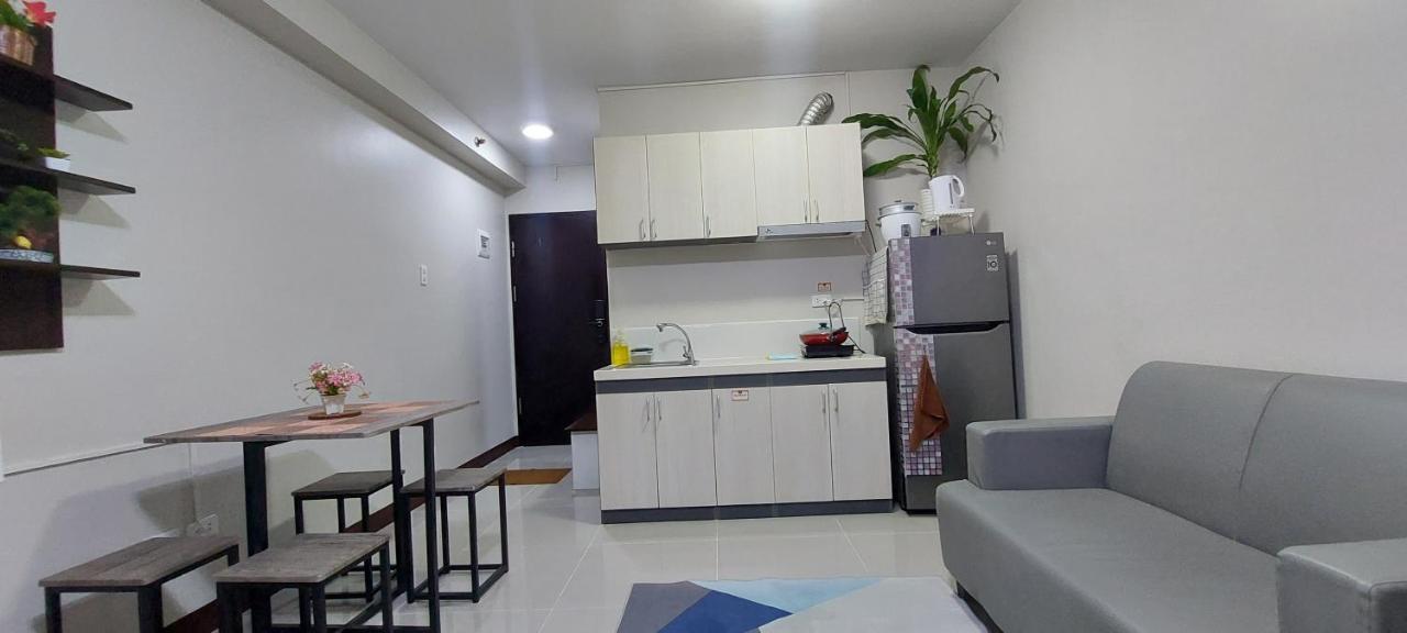 Dracarys Place 2 Condo With Balcony Unlimited Wifi Lapulapu City View Extérieur photo